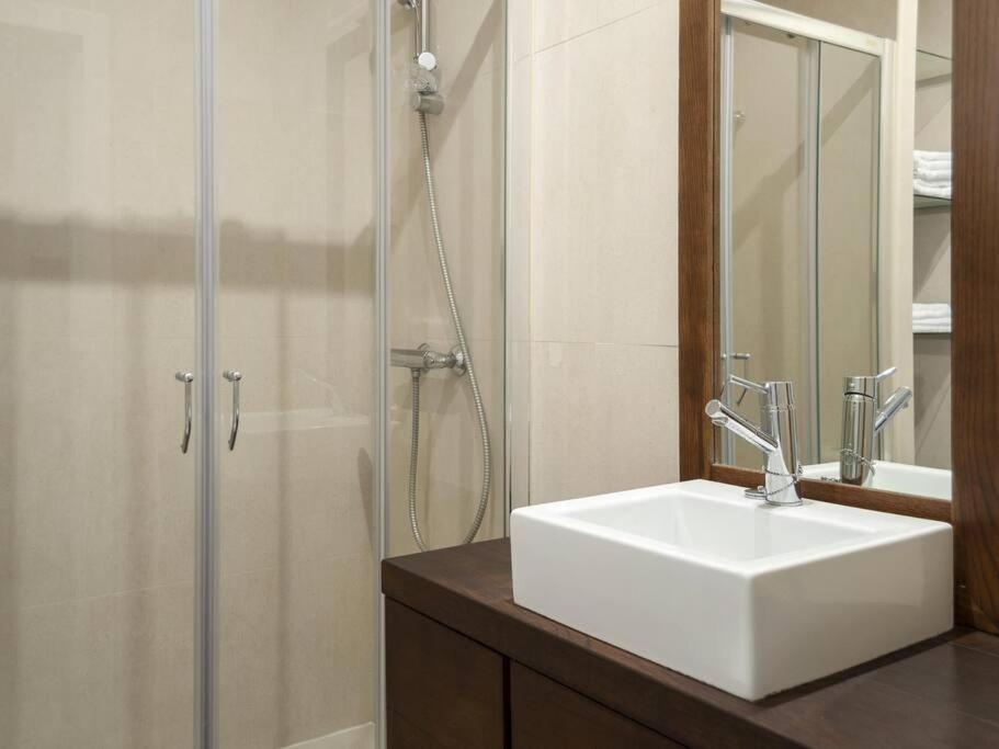 Apartamento En Puerta Del Sol 2 مدريد المظهر الخارجي الصورة